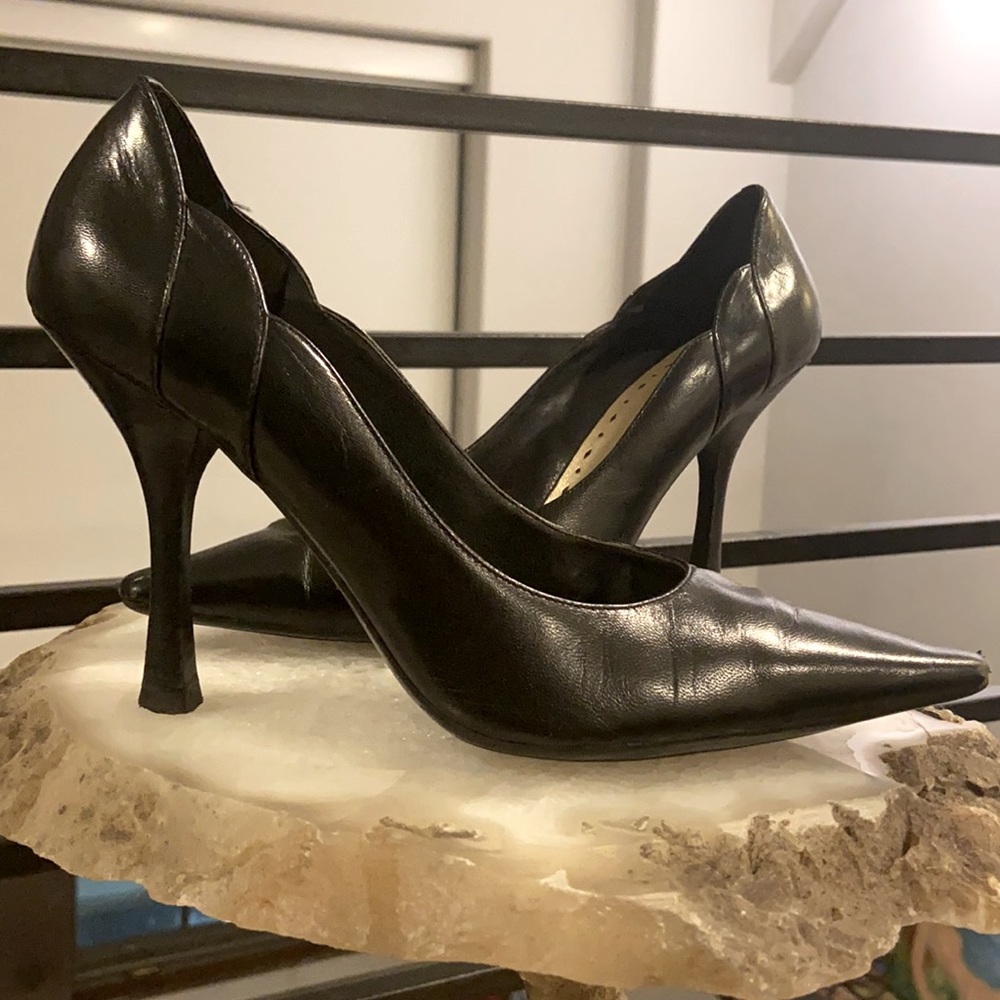 BCBGirls 8.5 pointed toe black heels